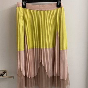 BCBCMAXAZRIA Yellow and Blush Pleated Skirt Size M